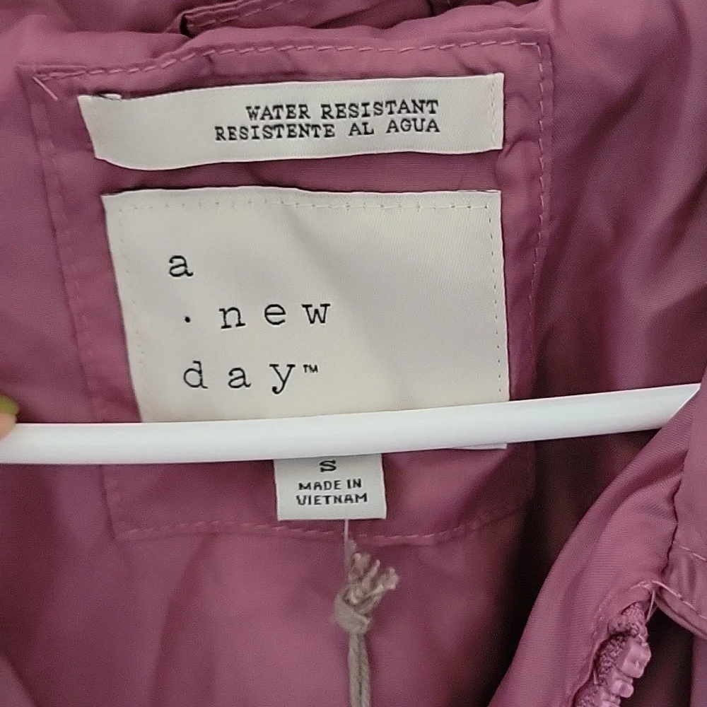 Jacket - Picture 3 of 6